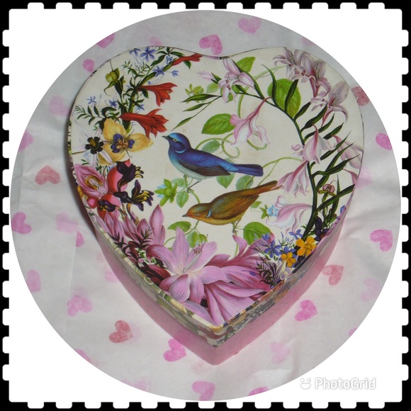 ❤️SALE Hearts & Flowers Gift Set- Romance - Picture 2 of 5